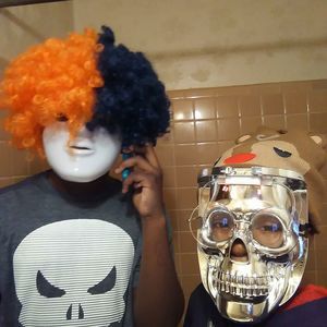 Meet your Posher, Dee